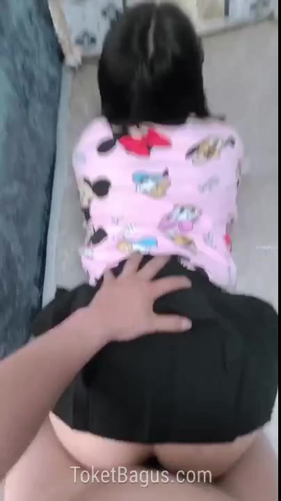 Adik pengen tau gimana kalo dientot kakak