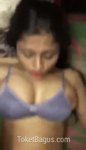 Ngewe sama penjaga warung yg punya nenen gede