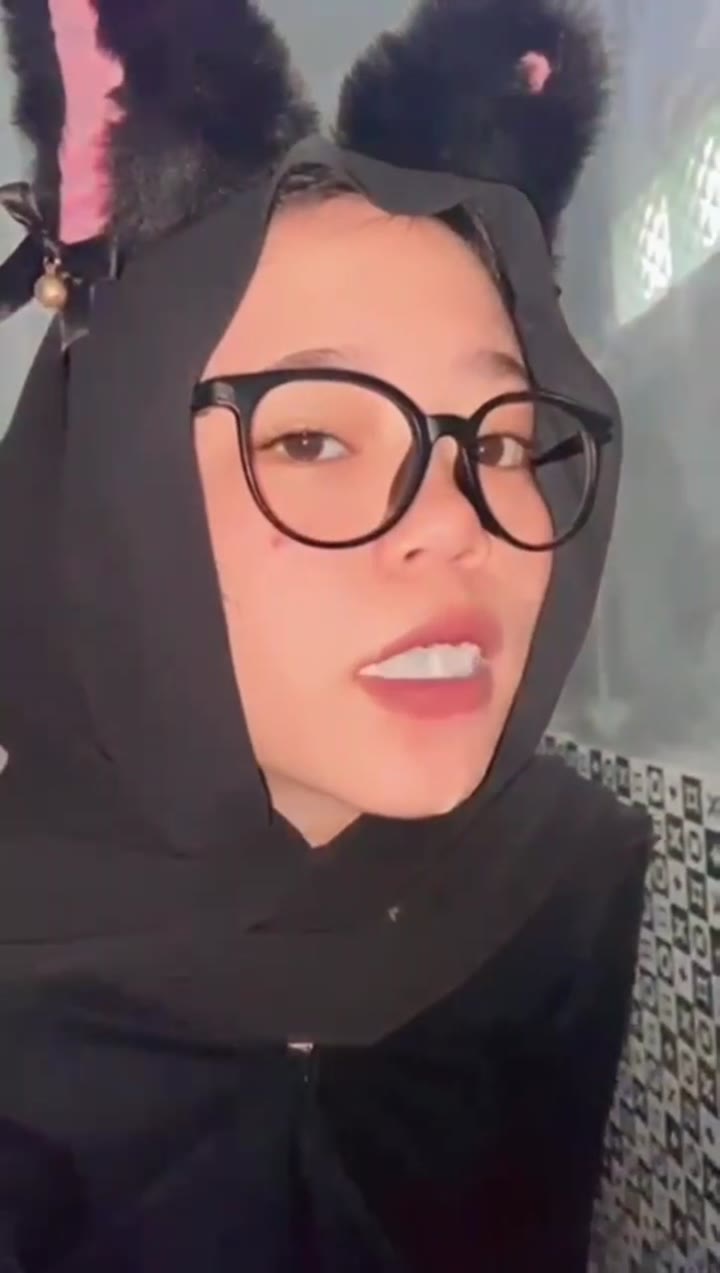 Minum lendir sperma sampai tumpah