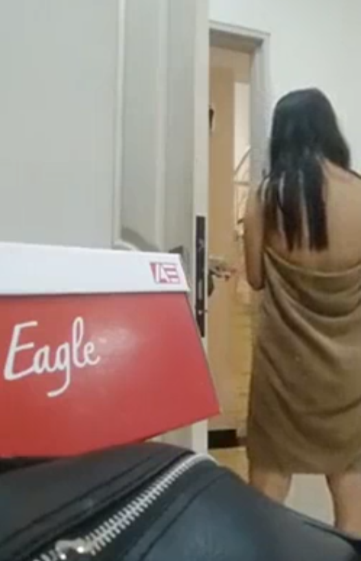 Siskaeee Bugil Pakek Handuk Depan Kang Paket